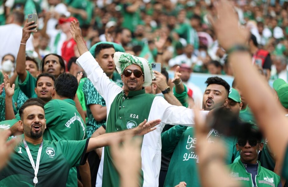 CM 2022 | Fanii Arabiei Saudite au sărbătorit victoria cu Argentina în stilul lui Cristiano Ronaldo! + Reacţia virală a comentatorului