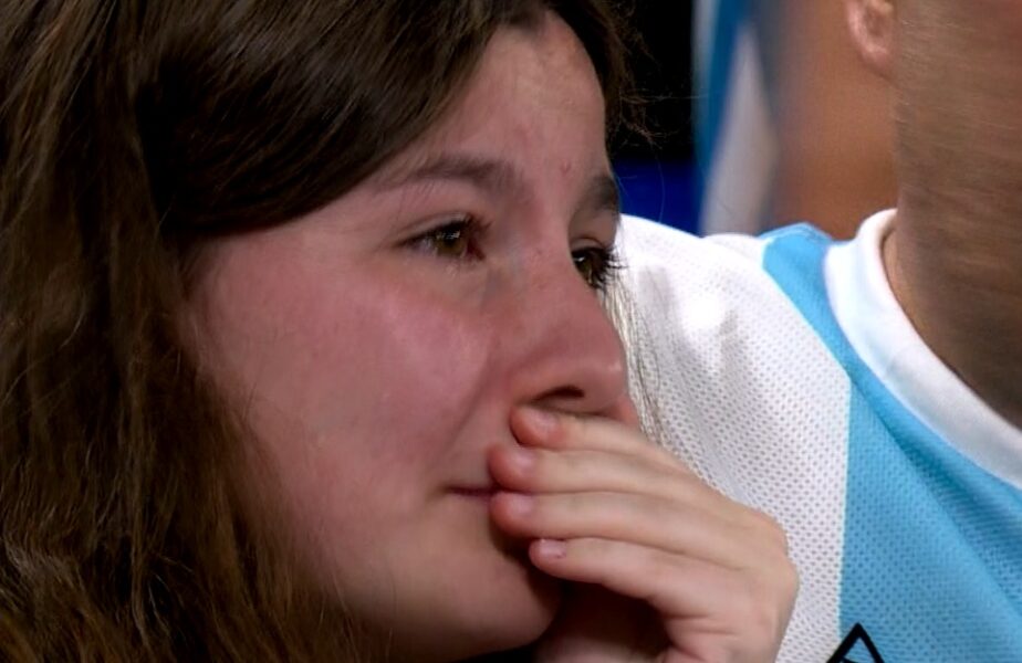CM 2022 | Imagine copleşitoare! O fană a început să plângă de emoţie după al doilea gol marcat de Argentina cu Polonia
