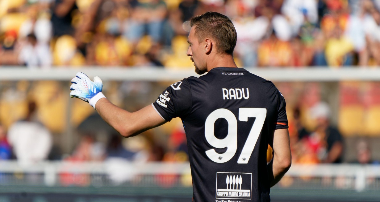 Ionuţ Radu, într-un meci din Serie A