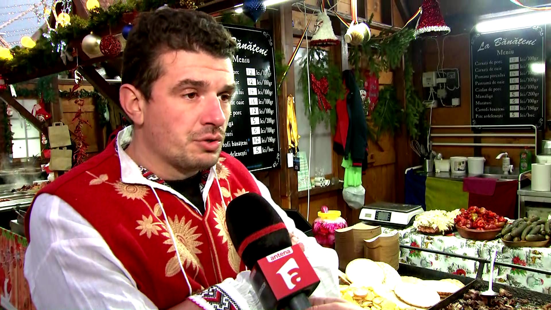 Liviu Ganea vinde mâncare la Târgul de Crăciun