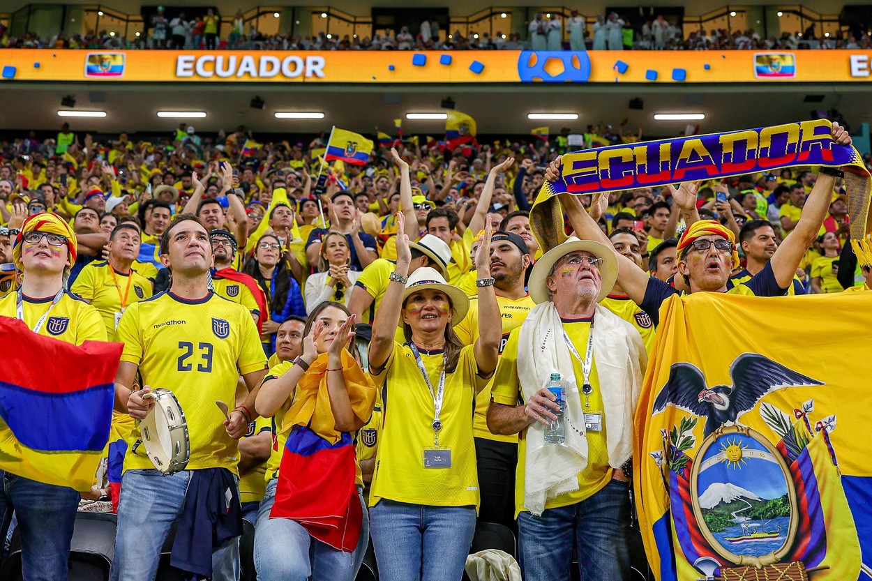 Fanii din Ecuador, prezenți la meciul cu Qatar, de la Campionatul Mondial