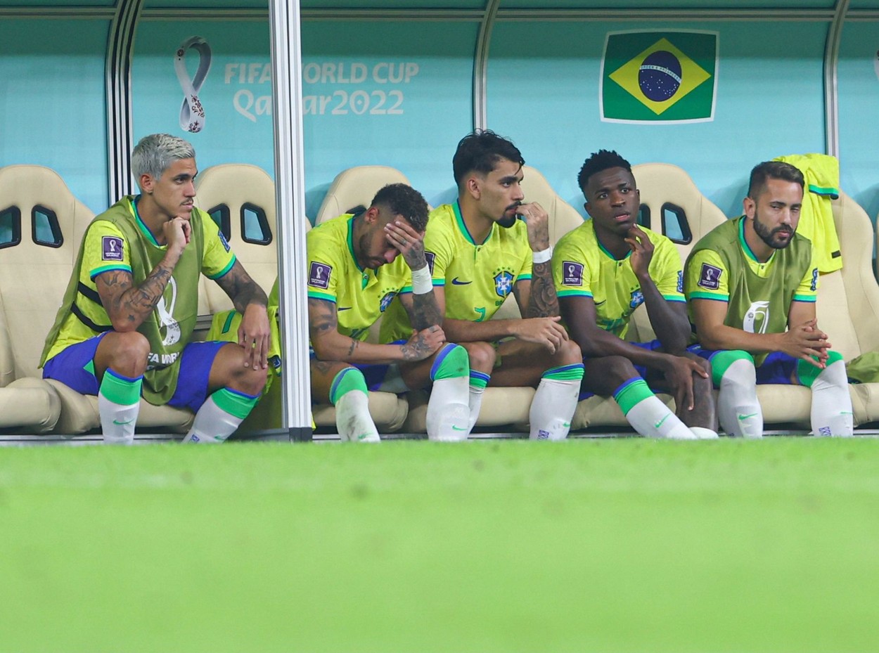 CM 2022 | Imagini dure cu glezna lui Neymar, după ce a ieşit accidentat din partida cu Serbia şi a început să plângă pe banca de rezerve