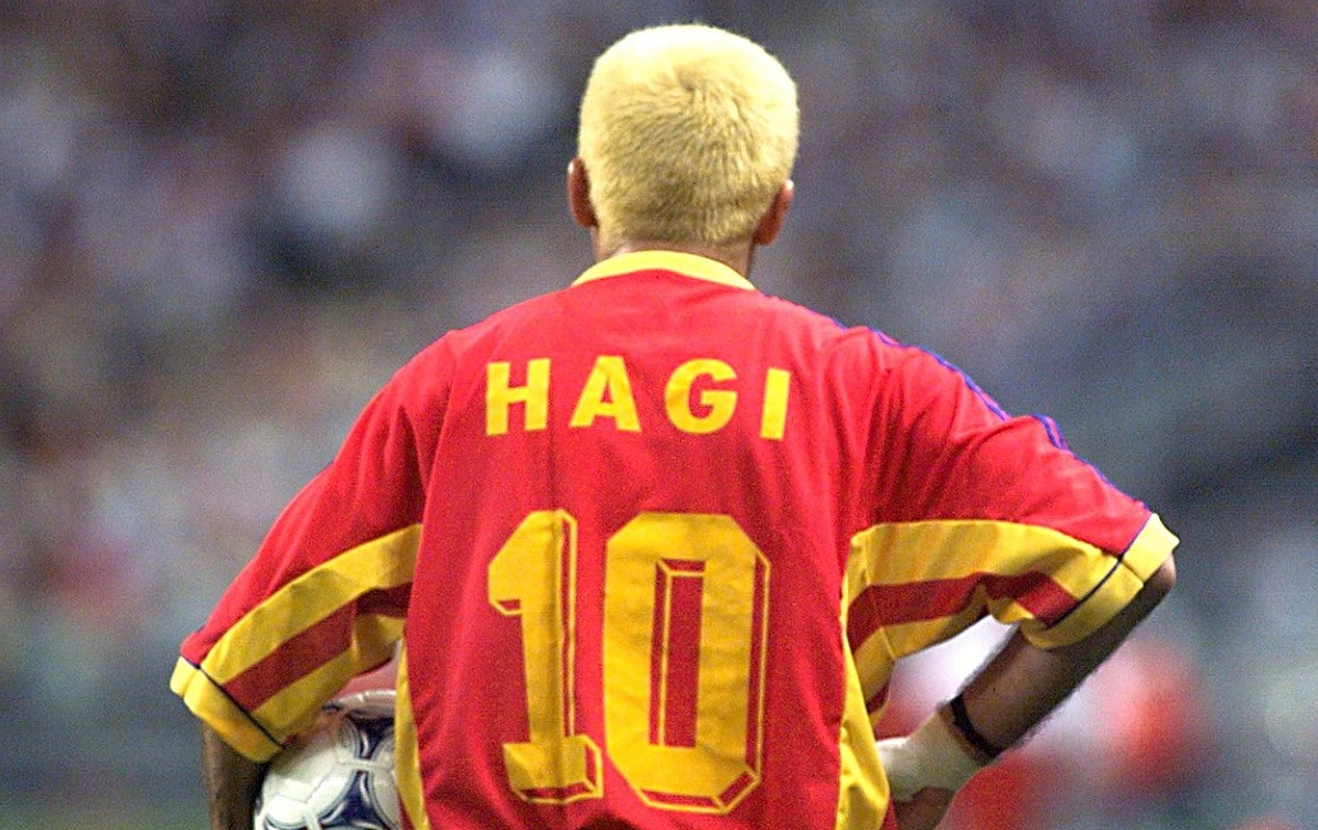 Gheorghe Hagi, în timpul unui meci pentru România la Campionatul Mondial