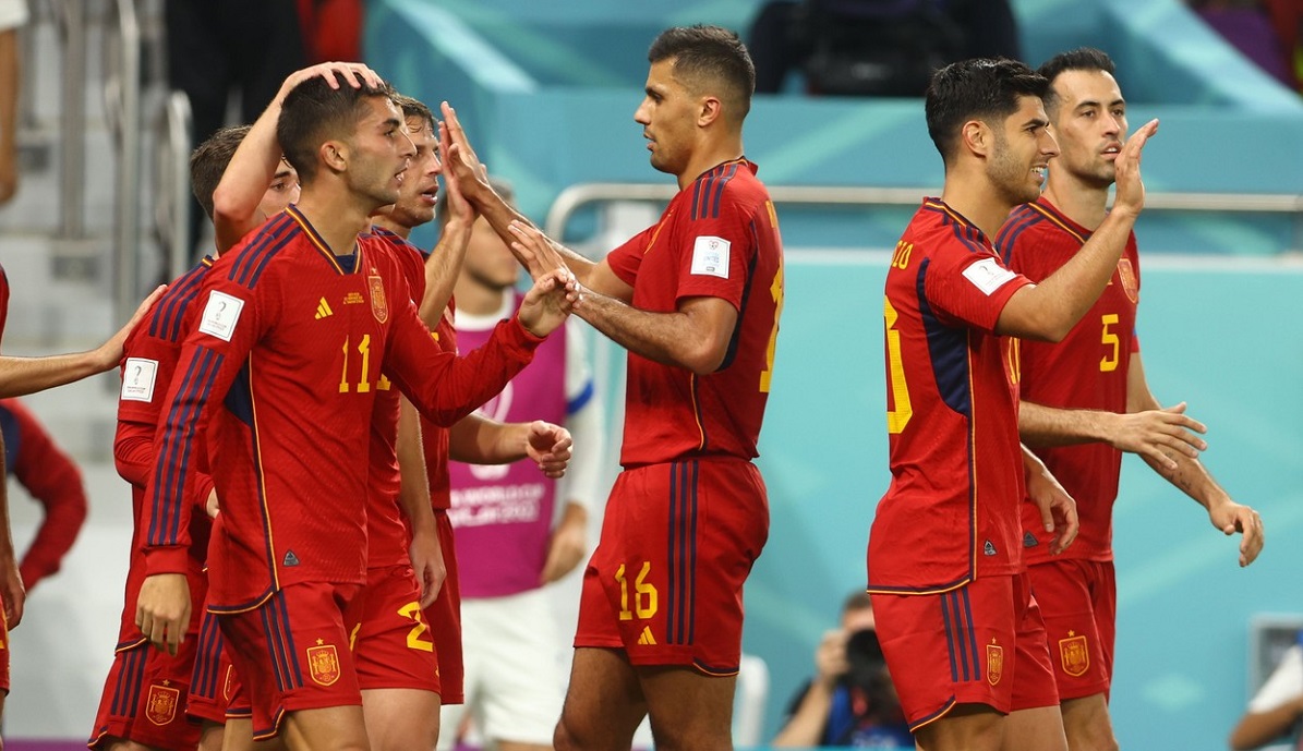 Jucătorii Spaniei, în meciul cu Costa Rica