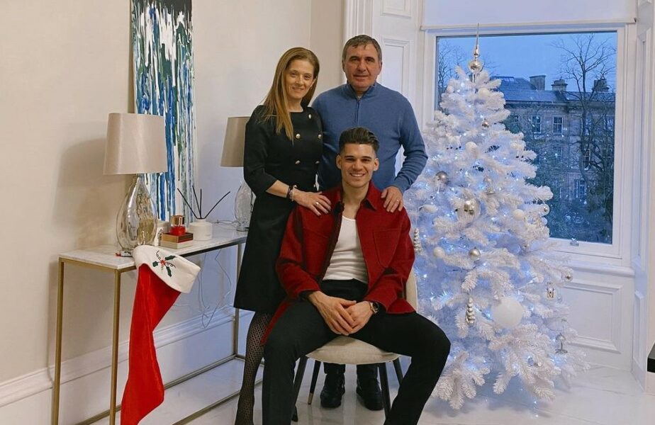 Ianis Hagi, alături de părinții săi de Sărbători: „Crăciun fericit tuturor!”