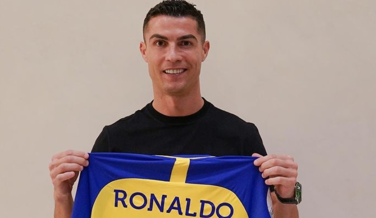 Mesajul postat de Cristiano Ronaldo imediat după ce a semnat contractul colosal cu Al-Nassr