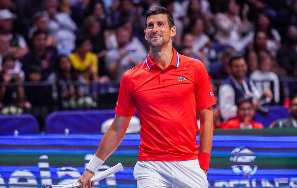 Novak Djokovic, în timpul unui meci de la World Tennis League