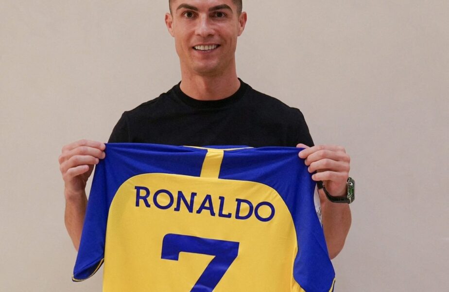Prima reacţie a lui Cristiano Ronaldo, după ce a semnat contractul colosal cu Al-Nassr: „Sunt încântat de noua experienţă!” Promisiunea făcută