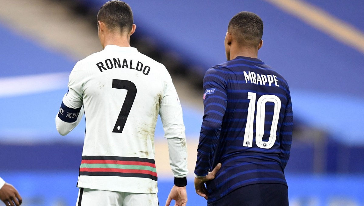 Mbappe și Ronaldo, în timpul unui meci dintre Portugalia și Franța