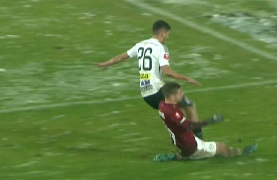 Greșeală de arbitraj în U Cluj – Rapid 0-0! Verdictul specialistului: „Ori sunt prieteni, ori nu vor să se bage!”