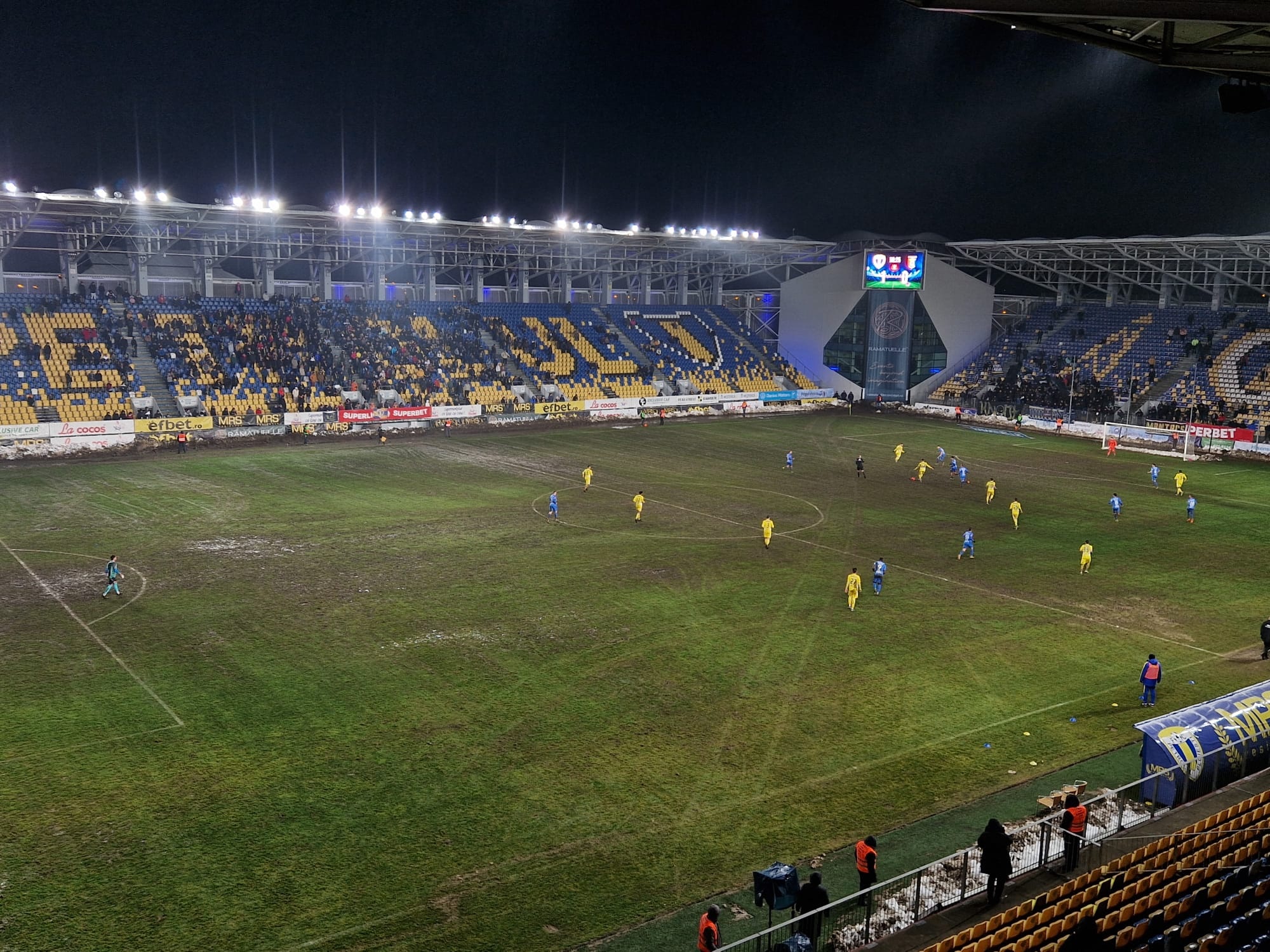 Imagini teribile de pe stadionul Ilie Oană din Ploieşti