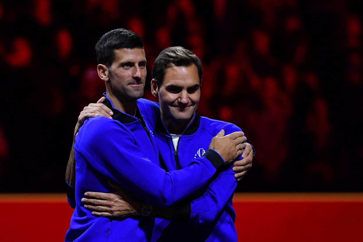 Roger Federer și Novak Djokovic, la meciul de retragere al elvețianului