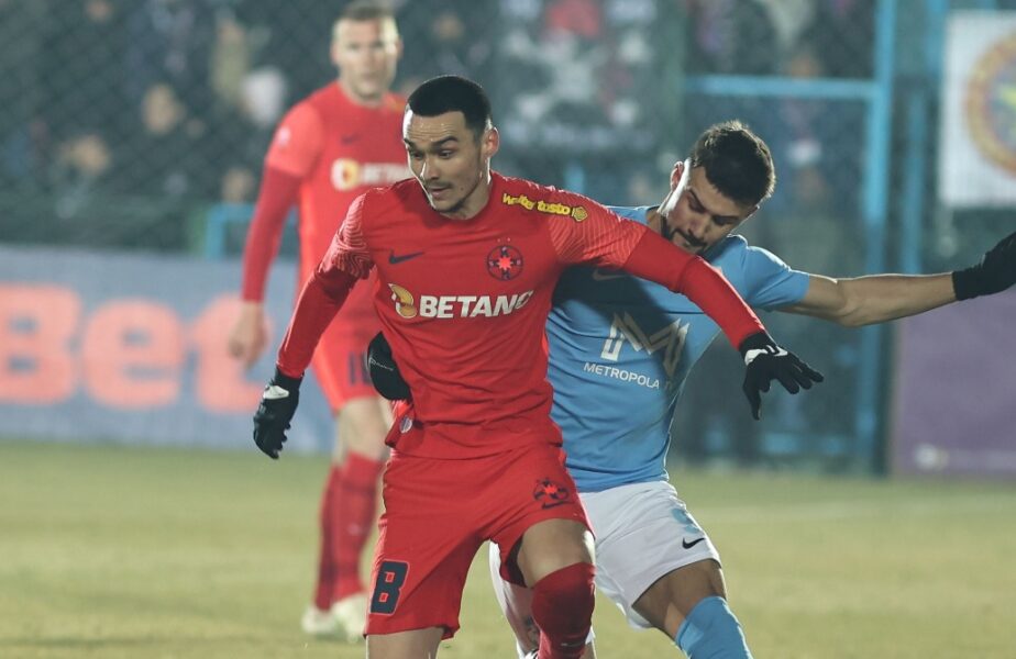 Adrian Şut, lăudat de Basarab Panduru după evoluţiile de la FCSB din acest sezon: „Îşi vede de poziţie, nu-l fură jocul să apară prin careul advers”