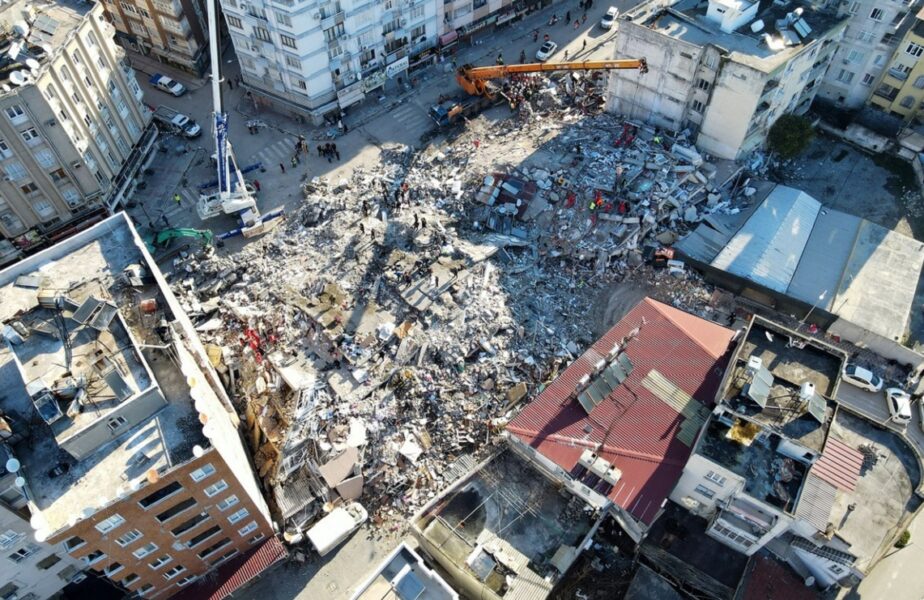 Fotbaliștii din Turcia, marcați pe viață după cutremurele devastatoare: „Fiul meu mi-a spus că un monstru ne ia casa!/ „Am scăpat de moarte!