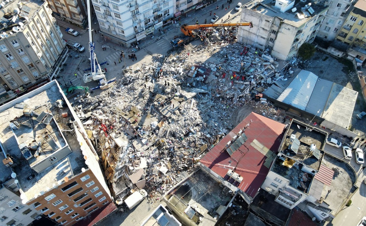 Clădiri distruse în Turcia
