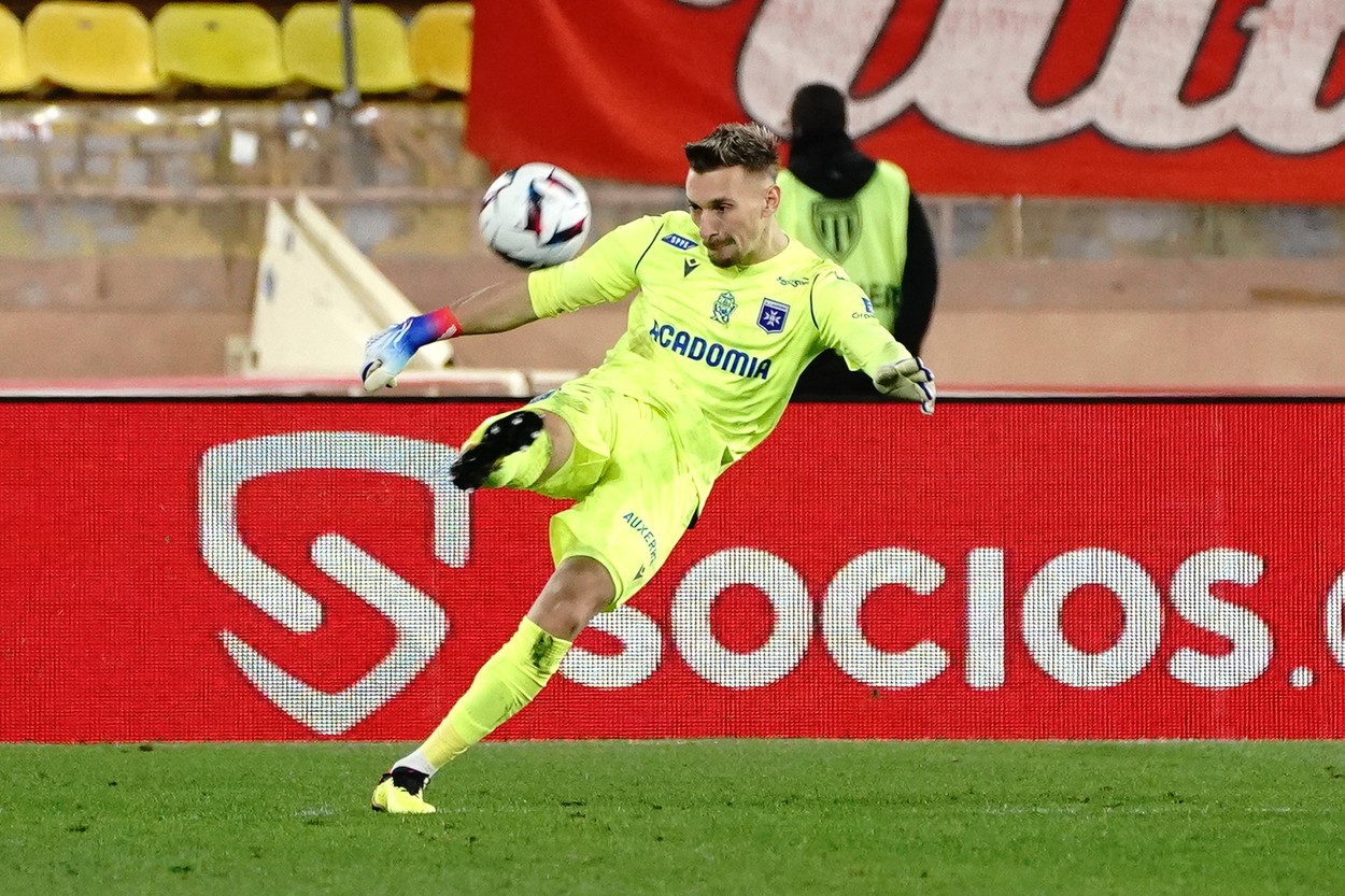 Ionuț Radu, omul meciului în Auxerre – Reims! Echipa românului, fără gol primit pentru prima oară după 8 partide