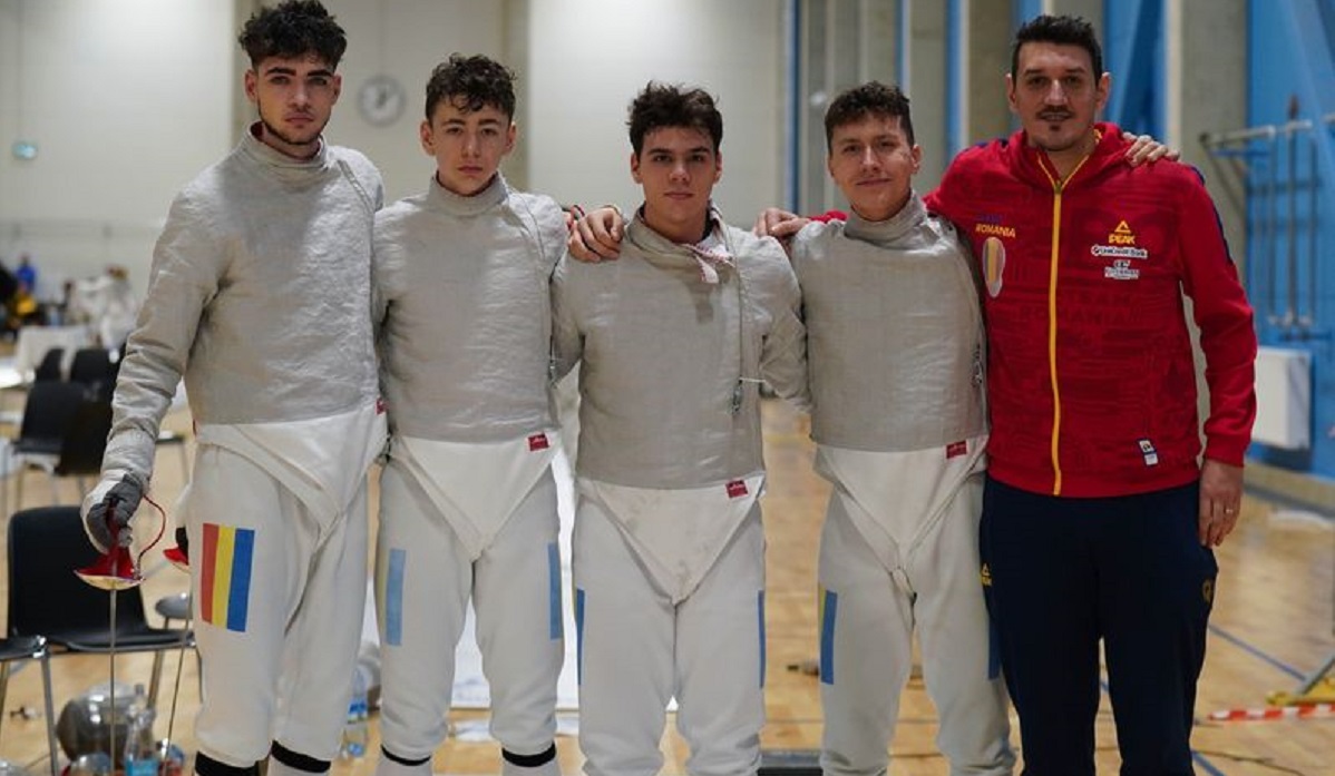 Echipa masculină de sabie juniori a României