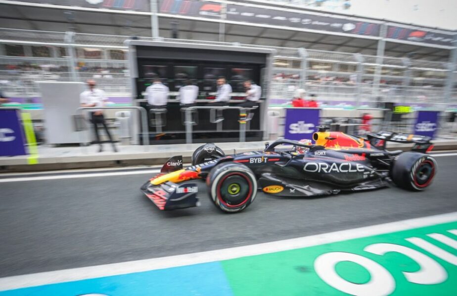 Red Bull, mare favorită la victorie în Marele Premiu al Australiei. Max Verstappen își poate consolida avantajul în clasamentul general