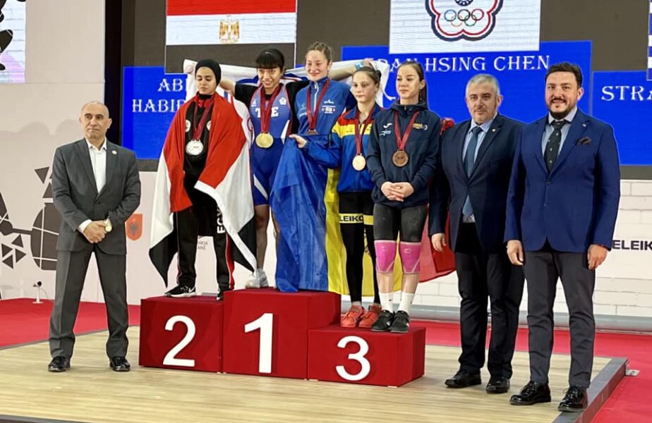 Alexia Diana Şipoş a cucerit medalia de bronz la Mondialele U17 de haltere