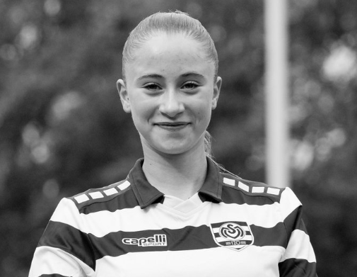 „Nu există consolare pentru această durere incredibilă! Charlotte Vellar, fotbalistă la MSV Duisburg, şi-a găsit sfârşitul subit, la 16 ani, iar în urmă a lăsat un ocean de lacrimi
