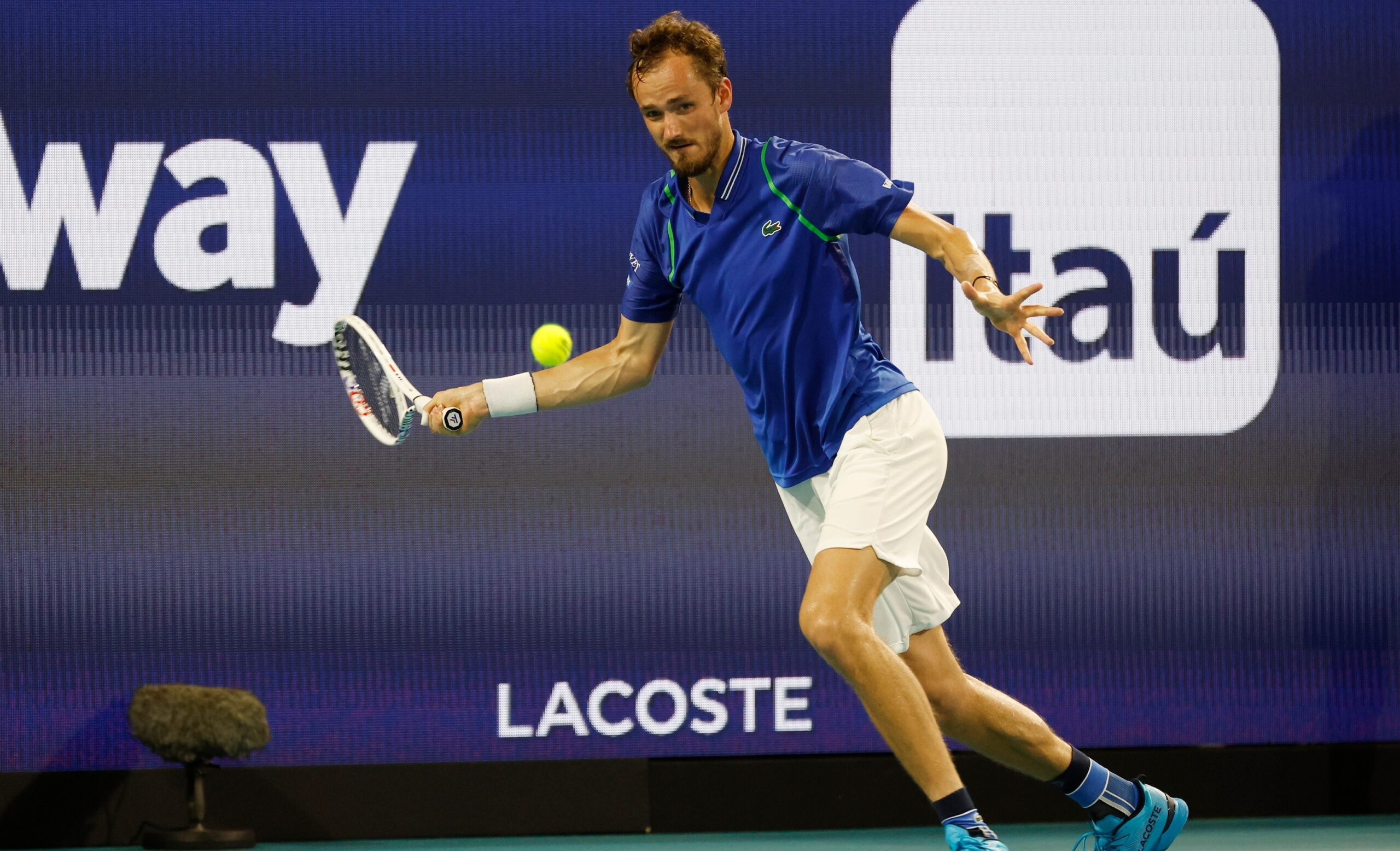 Daniil Medvedev s-a calificat în optimile de la Miami