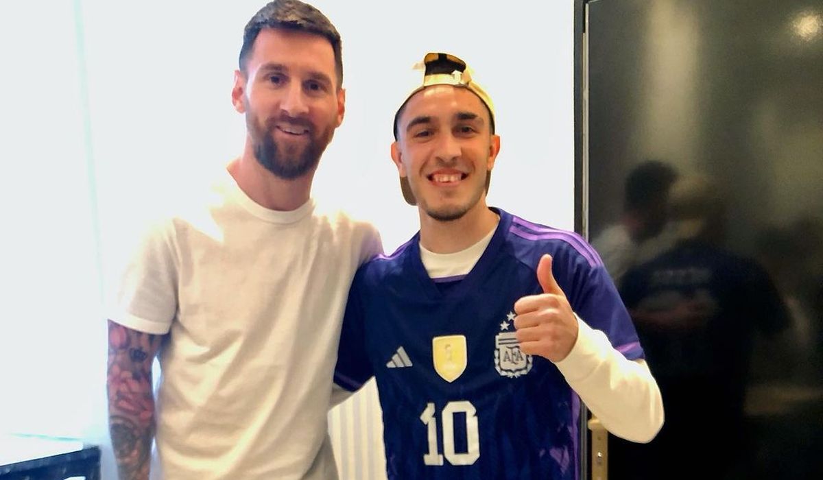 Un fan a așteptat 10 ore în fața casei lui Lionel Messi pentru a se întâlni cu idolul său