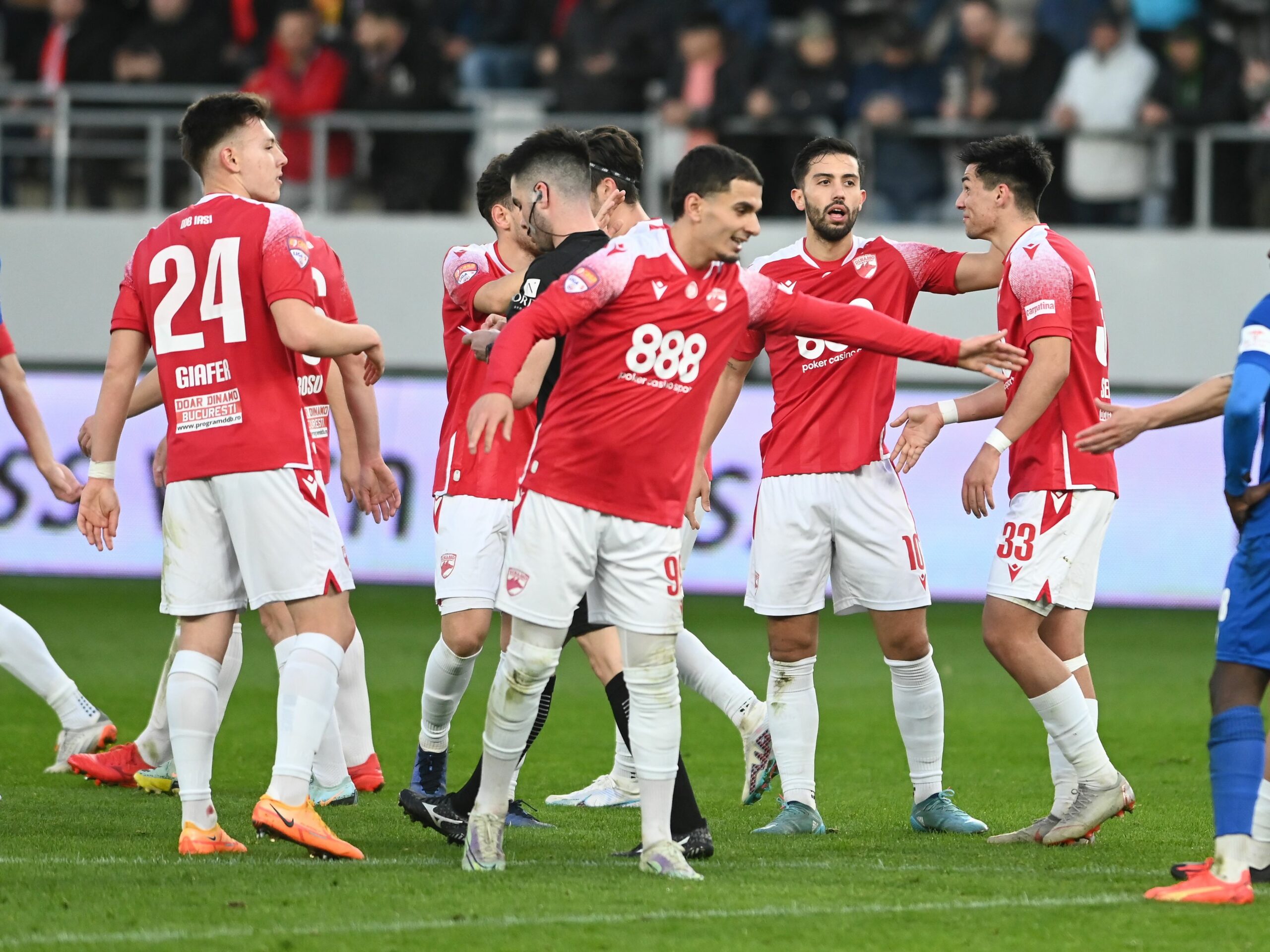 Dinamo – Oțelul 3-0. Echipa lui Ovidiu Burcă a făcut un nou pas spre promovare! Lamine Ghezali a reușit o dublă”. Cum arată clasamentul
