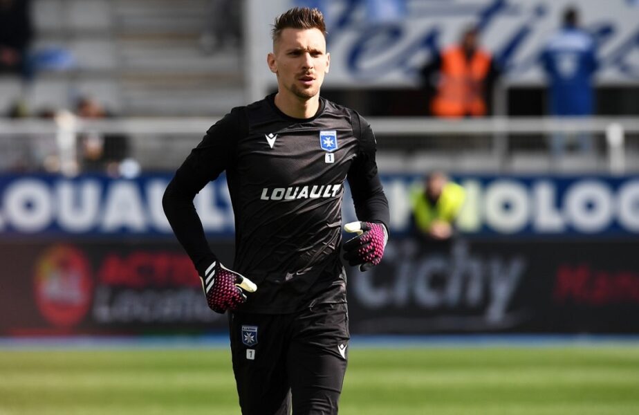 Ionuț Radu a ținut poarta intactă în Ajaccio – Auxerre 0-3! Ce notă a primit românul