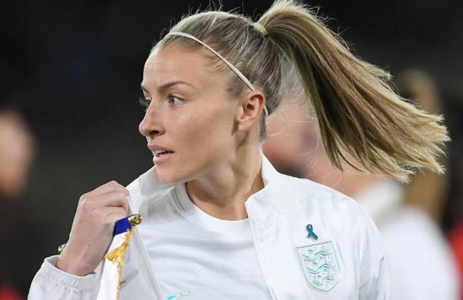 Leah Williamson, în formă maximă înainte de Anglia – Brazilia. Cum arată căpitanul Angliei. Women`s Finalissima 2023 e LIVE exclusiv în AntenaPLAY