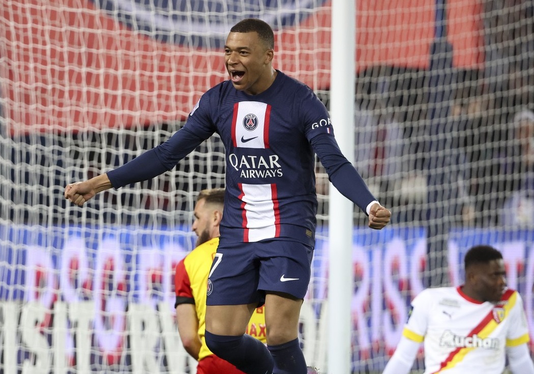 Kylian Mbappe a devenit cel mai bun marcator din istorie pentru PSG în Ligue 1. Record fabulos al starului francez