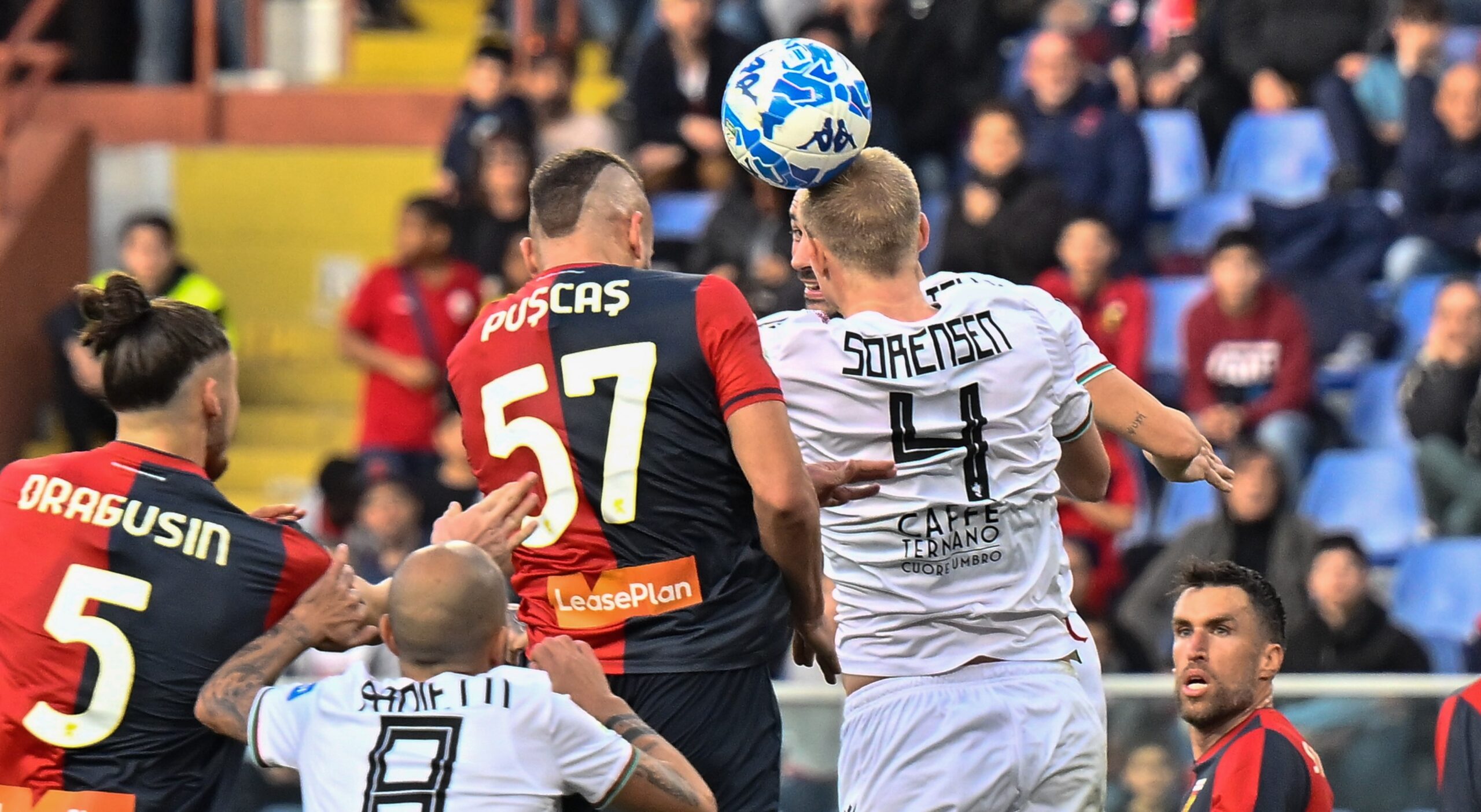 Como – Genoa 2-2! Meciul a fost exclusiv în AntenaPLAY. Como a revenit de la 0-2! Drăguşin a contribuit serios la golul 2 al lui Genoa