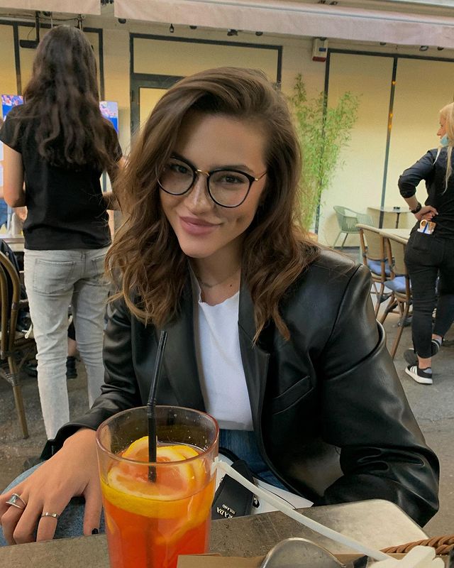 Instagram Denisa Balint