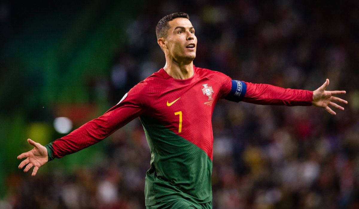 Cristiano Ronaldo, cel mai bine plătit sportiv din lume