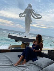 Adriana Petrescu, în vacanţă în Bali / Instagram