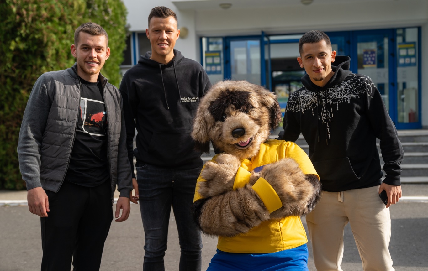RONNY, mascota care susține naţionalele de fotbal ale României 