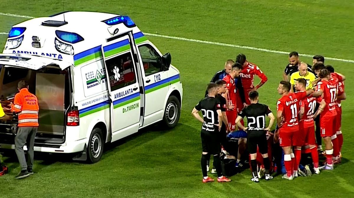 Momente de panică la UTA – FC Hermannstadt. Rareș Pop s-a prăbușit pe teren. Medicii de pe ambulanță au intervenit imediat. Gestul făcut de colegi