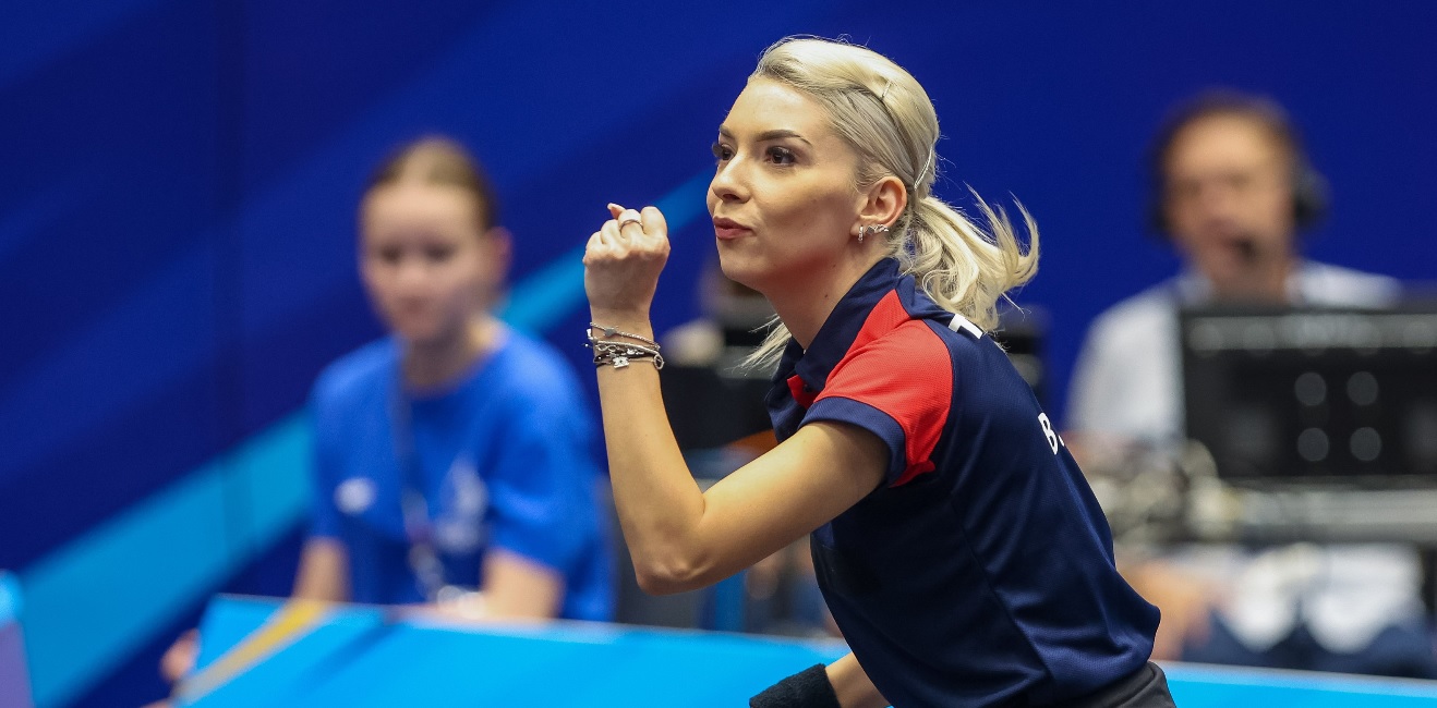 Bernadette Szocs luptă pentru aur, la Jocurile Europene 2023