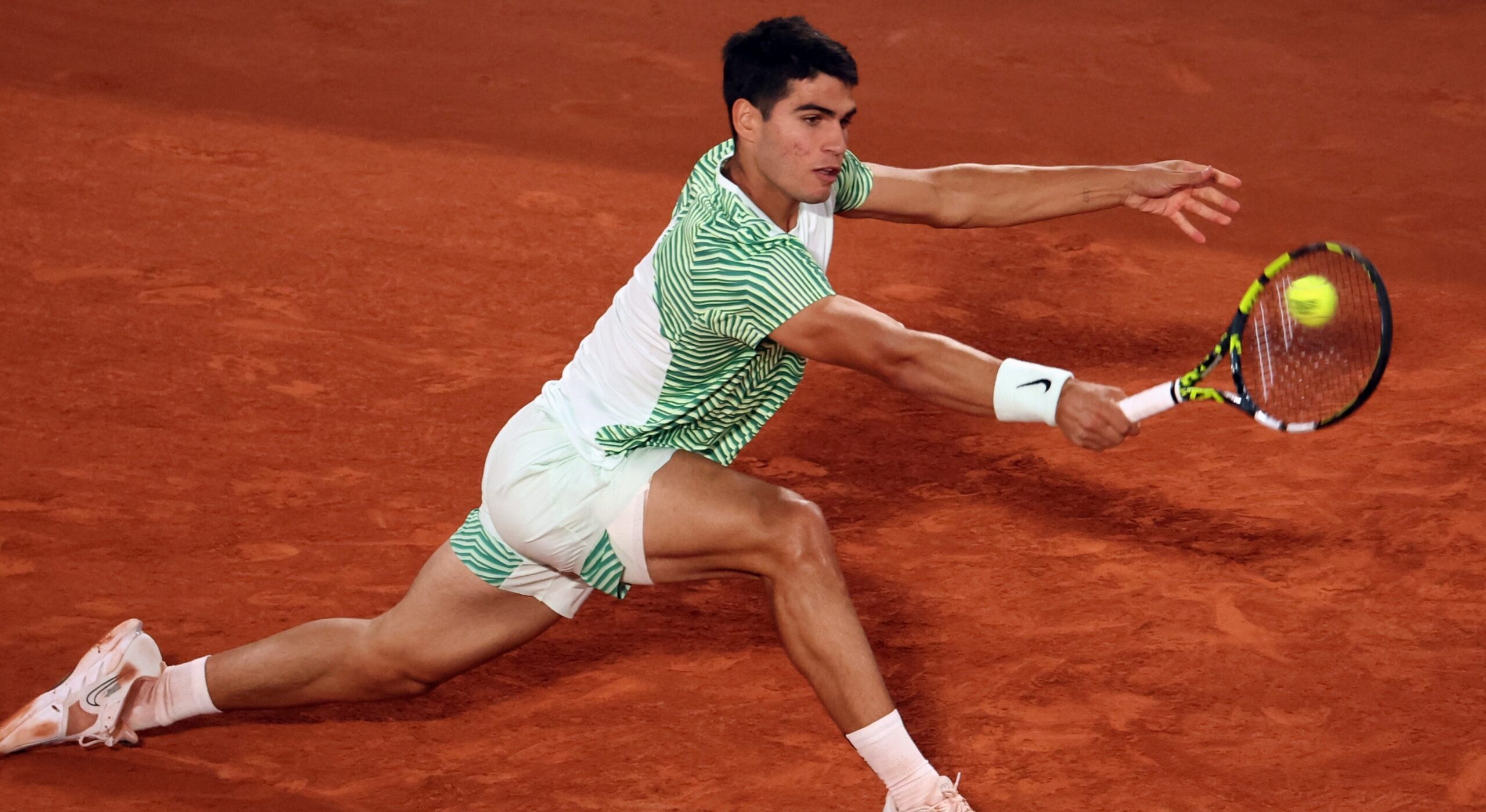 Roland Garros 2023 | Carlos Alcaraz l-a umilit pe Stefanos Tsitsipas