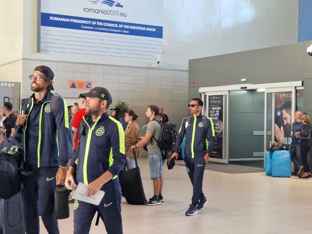 Elias Charalambous, apariţie spectaculoasă la aeroport