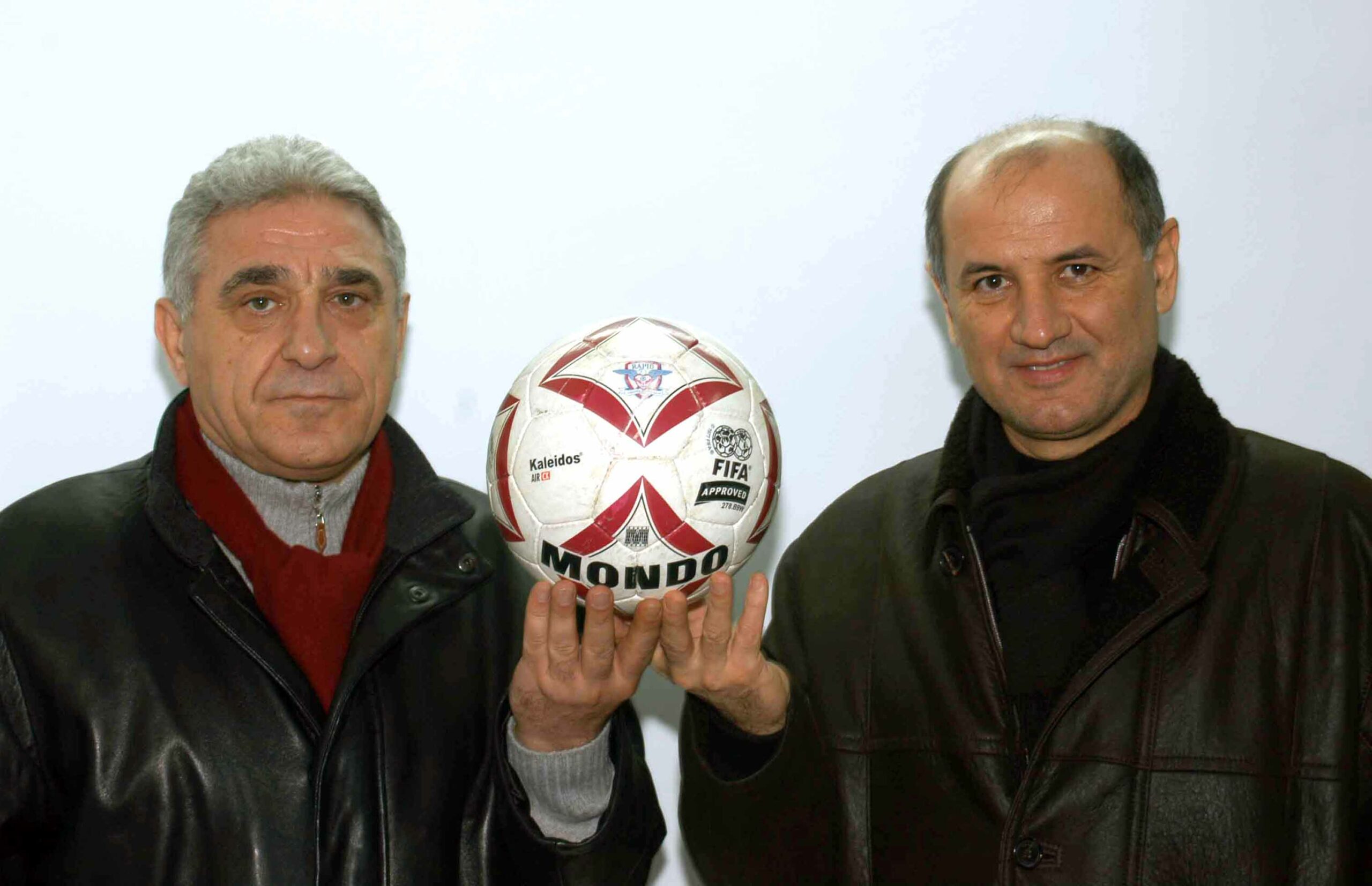 Presedintele executiv al gruparii Rapid Bucuresti, Ioan Becali si Presedintele fonador al clubului de fotbal Rapid Bucuresti, George Copos.