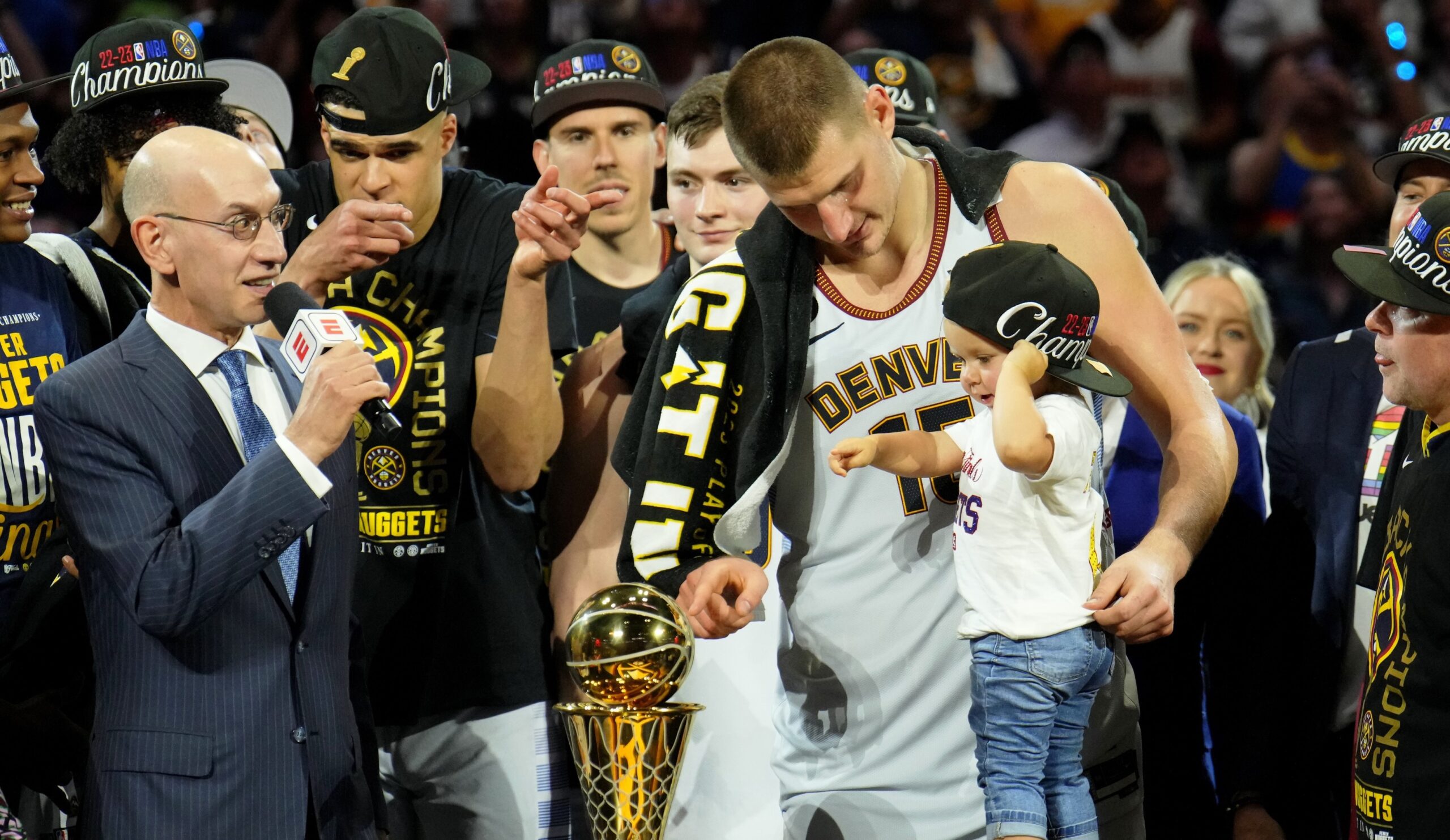 Denver Nuggets a câştigat primul titlu de campioană a NBA