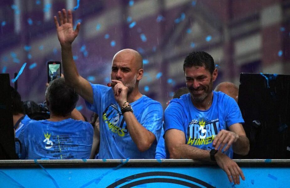 Parada lui Manchester City! Jucătorii, antrenorii şi fanii au sărbătorit tripla istorică din acest sezon