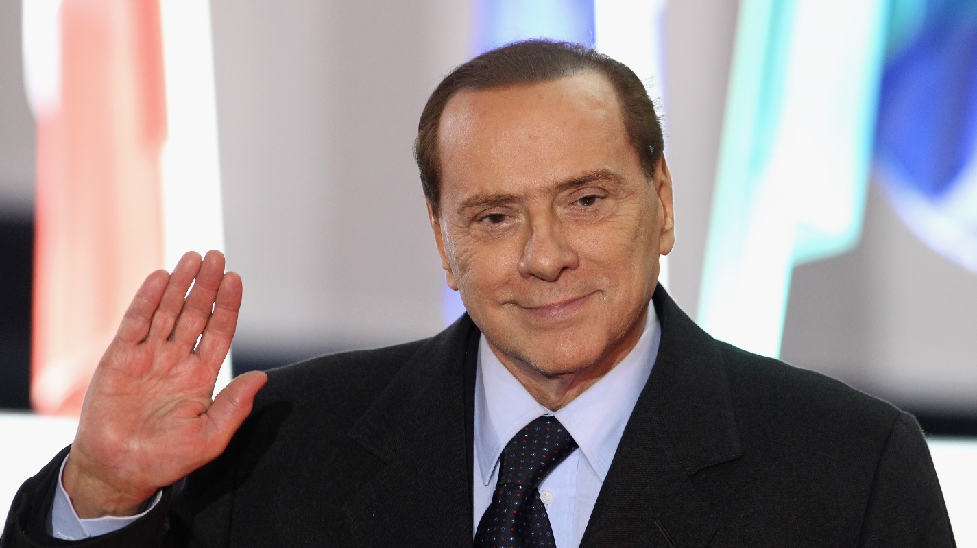 Cristian Gaţu e românul căruia Silvio Berlusconi i-a trimis 20.000 de dolari. „Plus trei TIR-uri mari cu echipament
