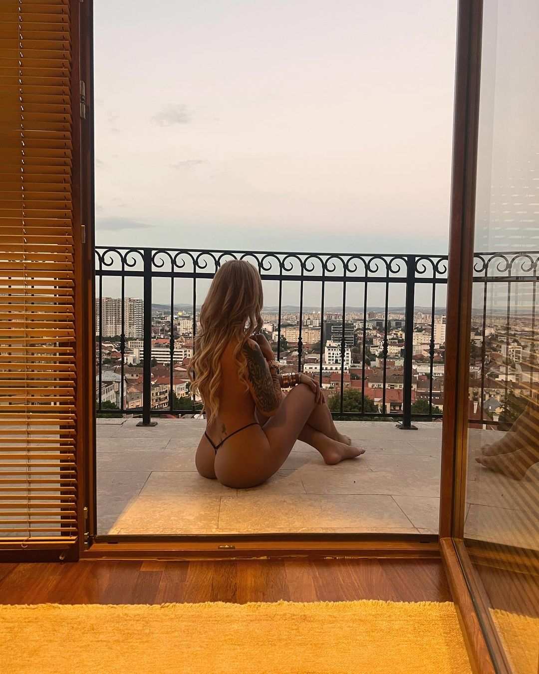 Anamaria Prodan, aproape goală la 50 de ani/ Instagram