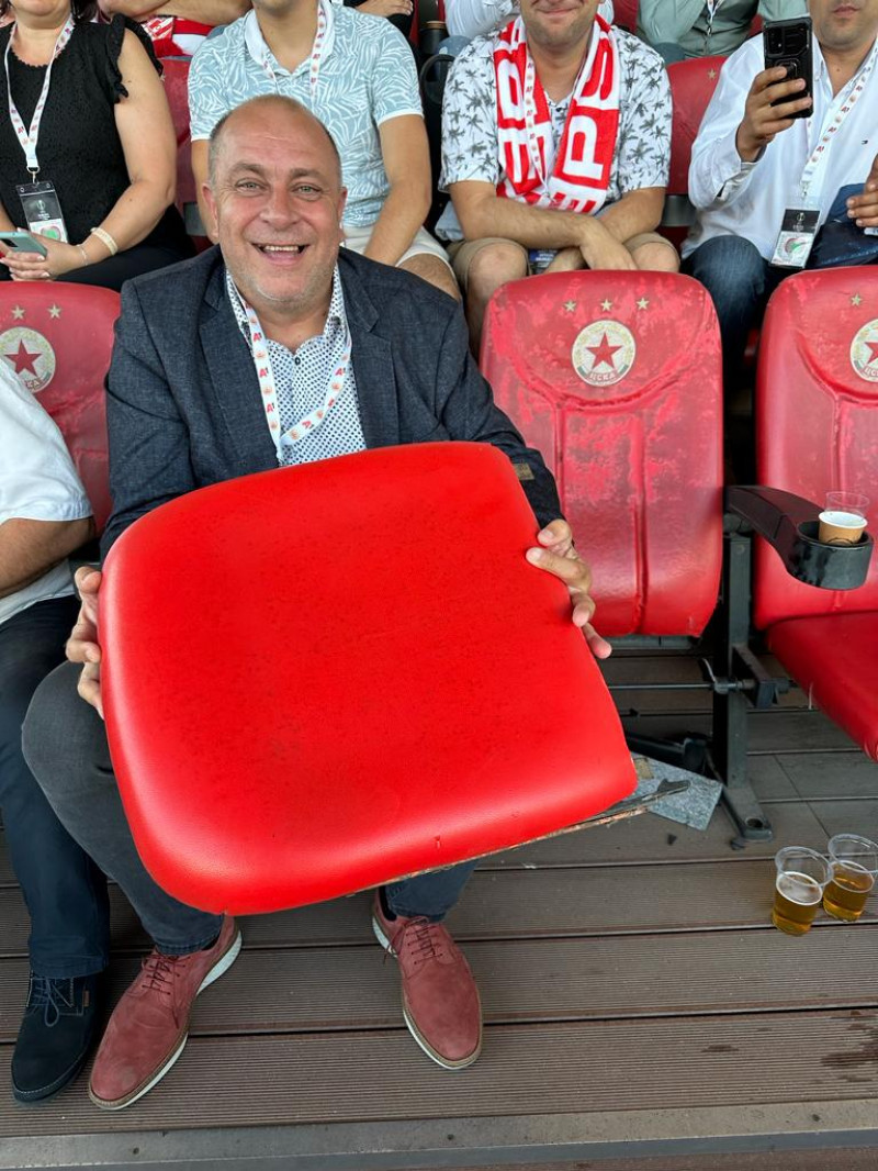 Editează articolul “Imagini incredibile în CSKA Sofia – Sepsi! Lazslo Dioszegi a rupt un scaun când s-a aşezat pe el, fanii i-au cerut să stea jos” ‹ Antena Sport — WordPress