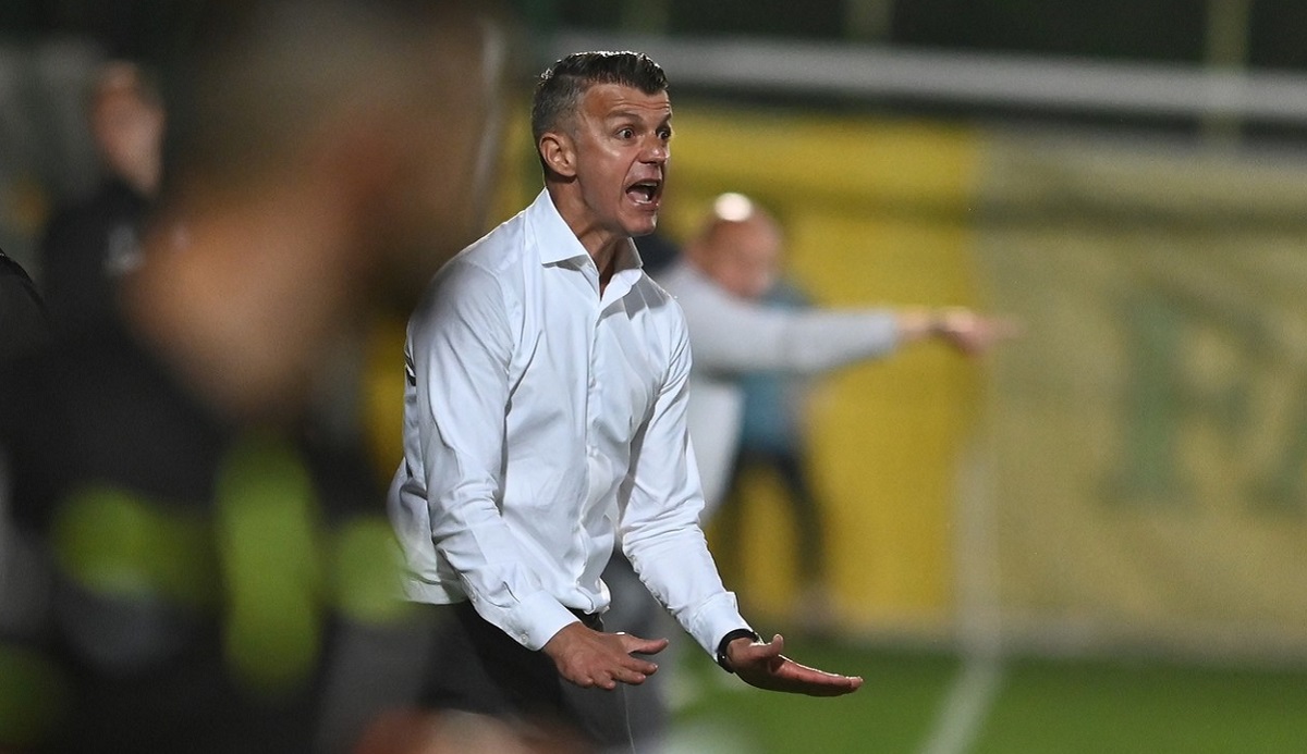 U Cluj – Dinamo 1-1. Câinii” lui Ovidiu Burcă, pe ultimul loc în Liga 1