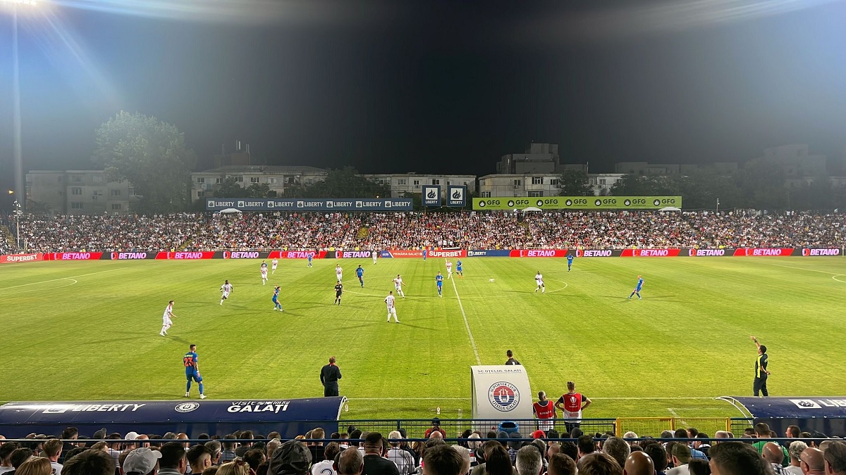Atmosferă spectaculoasă la Oţelul - FCSB / AntenaSport