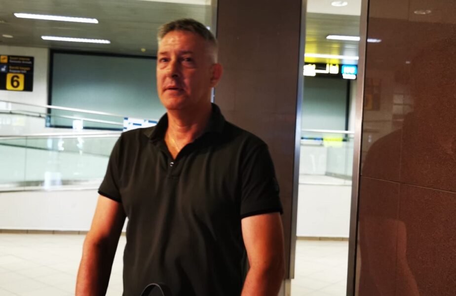 Cristiano Bergodi a ajuns la Bucureşti şi va semna cu Rapid. Prima reacţie de pe aeroport. Italianul, asaltat cu mesaje de fani!