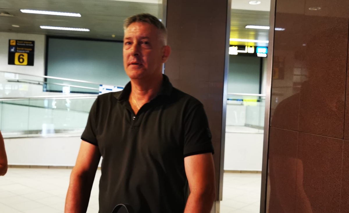 Cristiano Bergodi a ajuns la Bucureşti şi va semna cu Rapid. Prima reacţie de pe aeroport. Italianul, asaltat cu mesaje de fani!