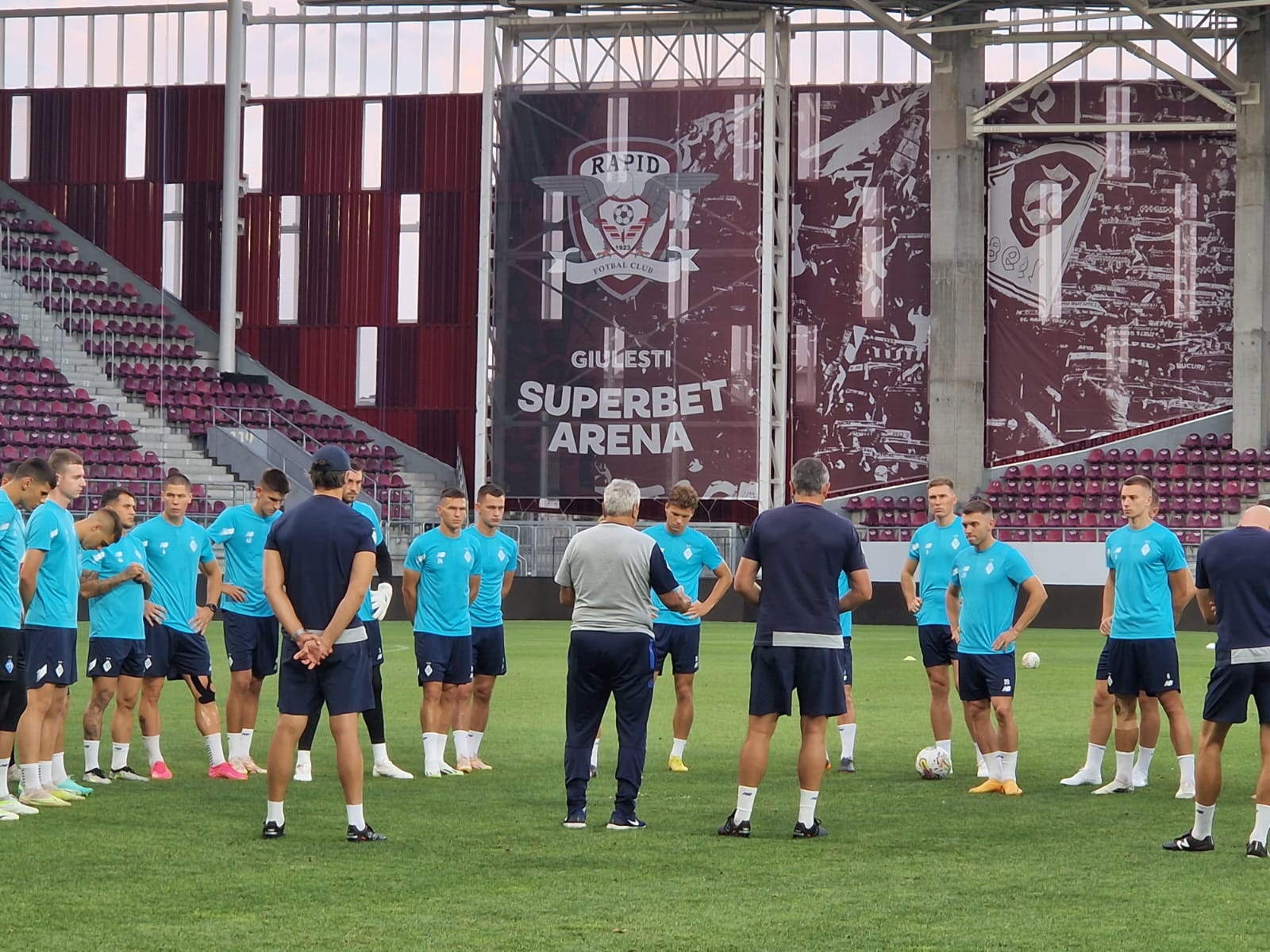 Antrenament Dinamo Kiev în Giuleşti
